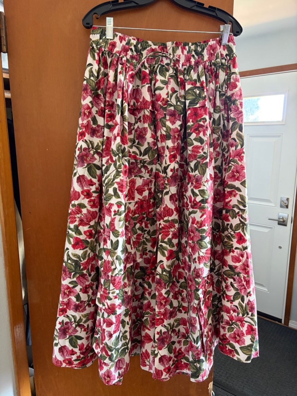 Basically new Farm Rio bougainvillea maxi skirt